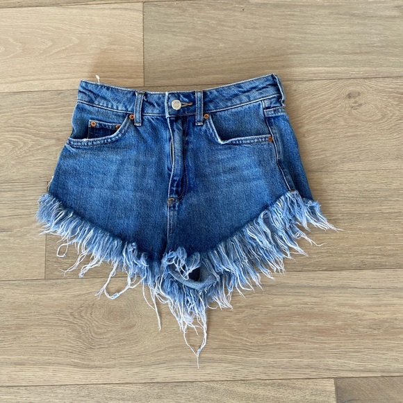 Topshop Pants - Topshop motto Kiri Jean short size us 2